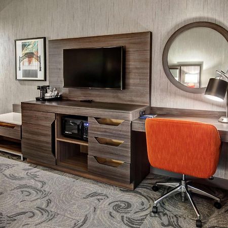 Hampton Inn Fresno Airport Ngoại thất bức ảnh