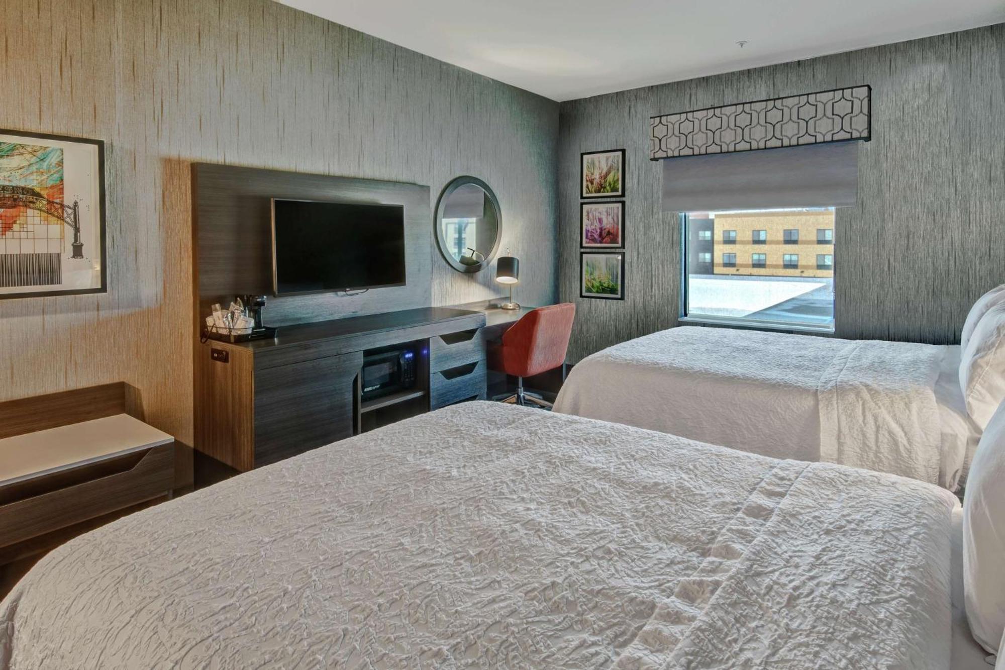 Hampton Inn Fresno Airport Ngoại thất bức ảnh